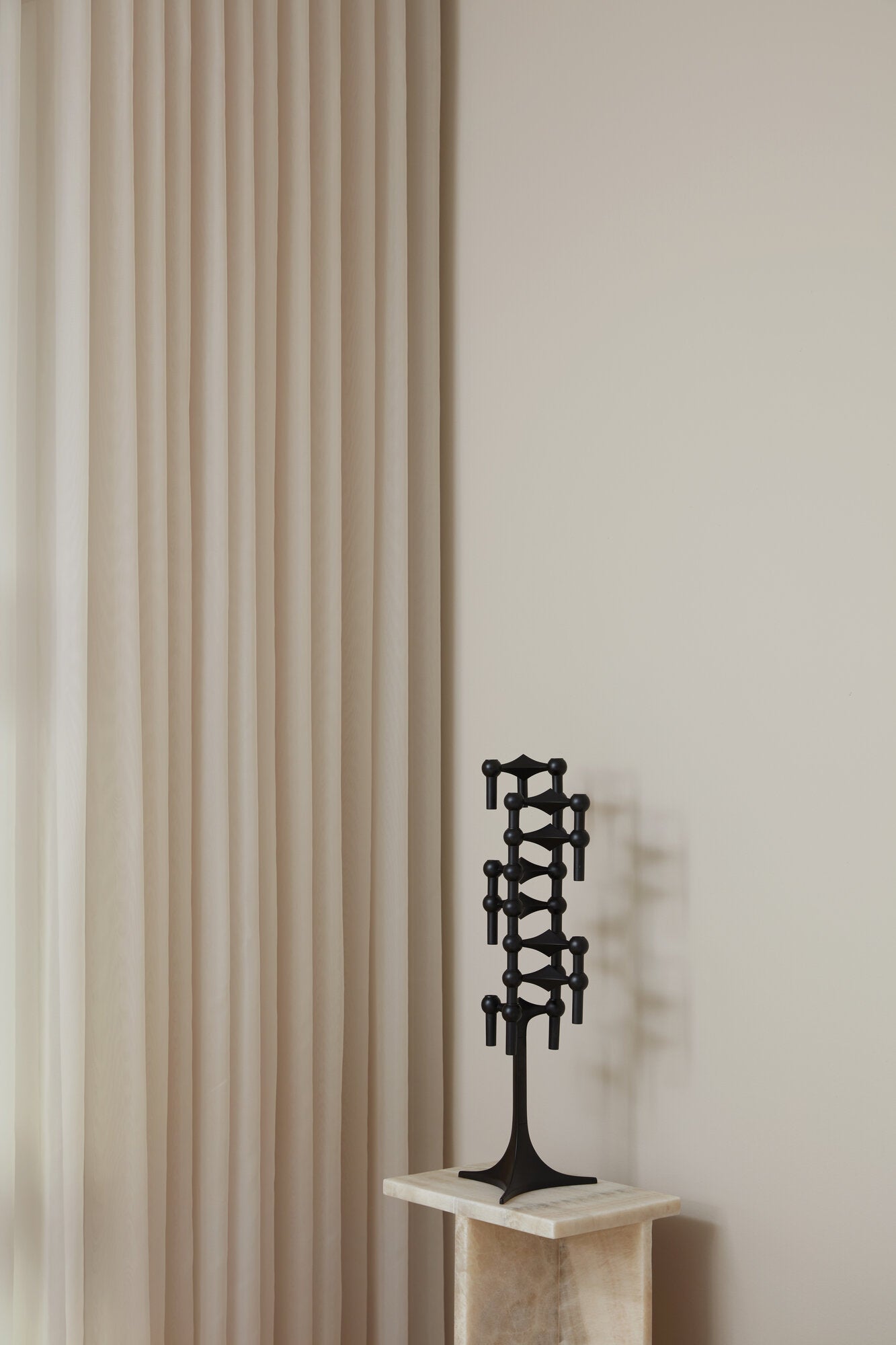 Nagel stand til lysestage - sort